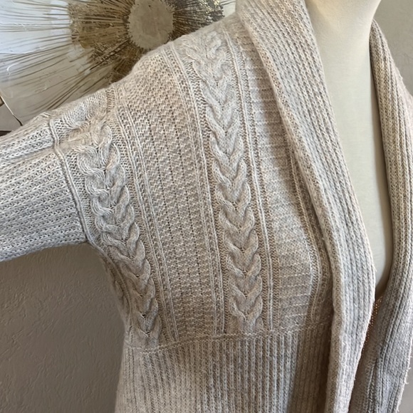 Abercrombie & Fitch Open Front Cream Sweater Cardigan - Picture 5 of 12